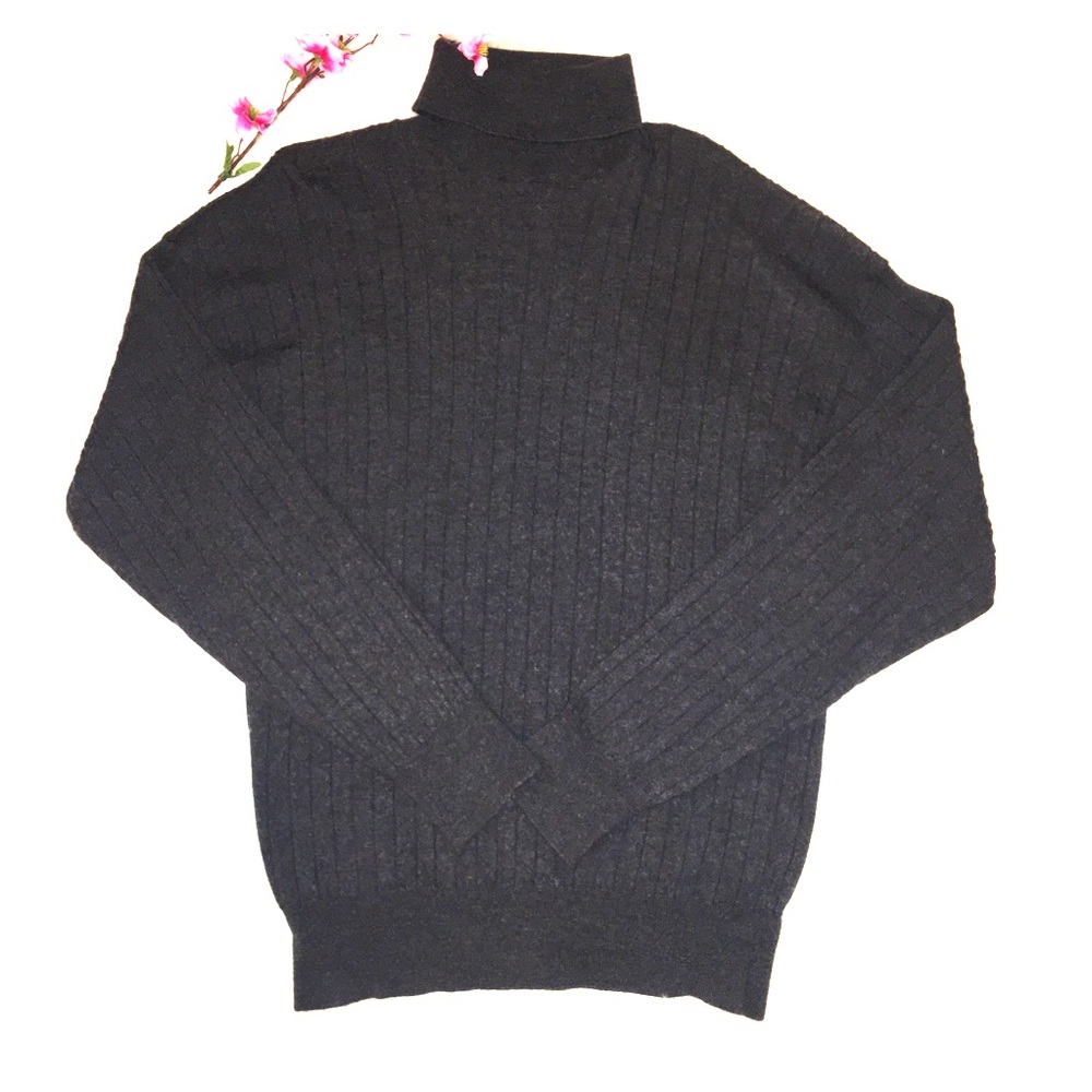 FINAL SALE Saks Fifth Avenue Turtle Neck Sweater